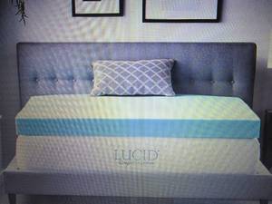 lot 109 image: Lucid Comfort Collection 4 Gel Mem...