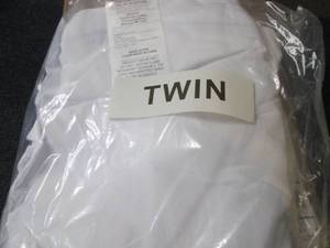 lot 121 image: Comfort Revolution Topper Cover - T...