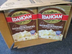 lot 143 image: Case of 12- 13.75 oz Boxes Idahoan ...