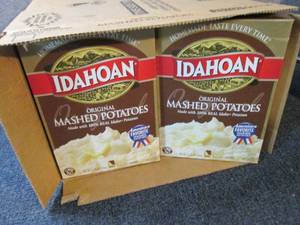 lot 145 image: Case of 12- 13.75 oz Boxes Idahoan ...
