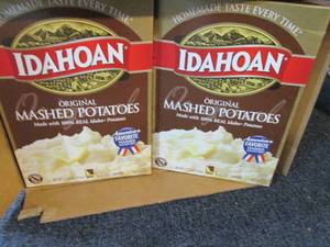 lot 146 image: Case of 12- 13.75 oz Boxes Idahoan ...