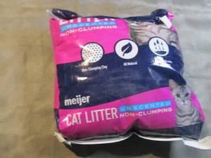 lot 247 image: Non-Clumpimg Cat Litter...