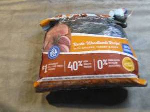 lot 248 image: Nutrish Peak Indoor Cat Food...
