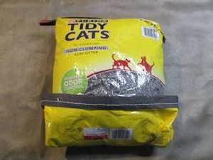 lot 272 image: Tidy Cat Non-Clumping Litter...