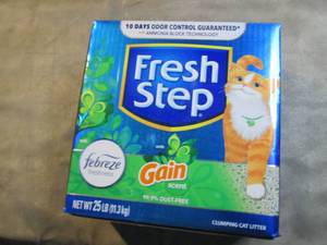 lot 279 image: 20 lb Fresh Step Clumping Cat Litte...