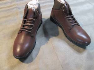 lot 291 image: Romario Mens Short Boot Size 7.5...