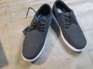 lot 298 image: Island Surf Fom Zion Shoes Mens Sh...
