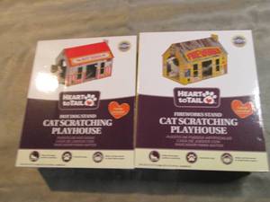 lot 324 image: 2 Heart to Tail Catscratching PlayH...