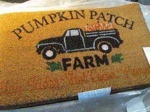 lot 362 image: Mainstays 18x30 inch Pumpkin Patch ...