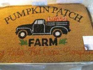 lot 366 image: Mainstays 18x30 inch Pumpkin Patch ...