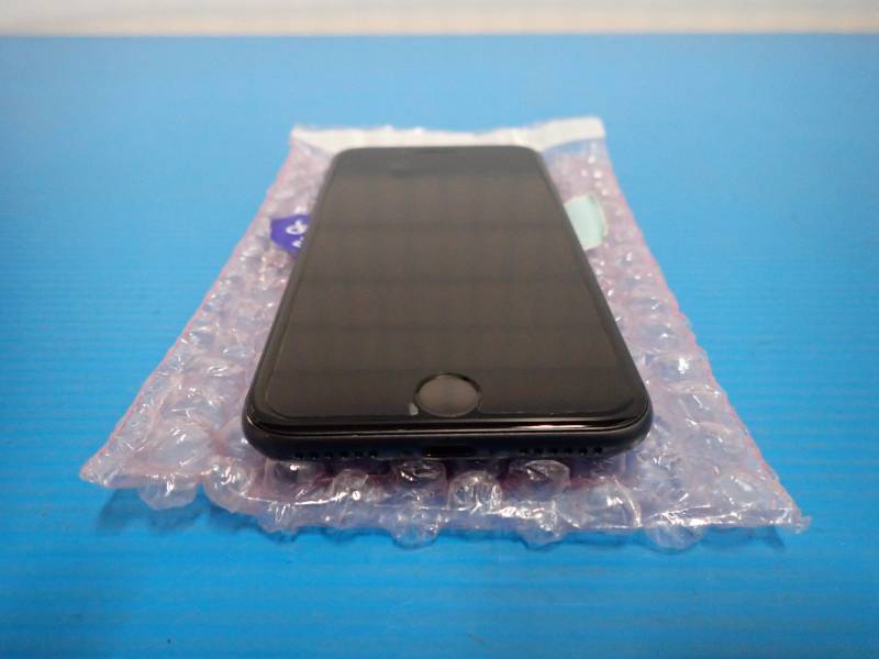 Apple iPhone 8