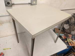 lot 17 image: Vintage Formica Top Table-30 x 27 x 24