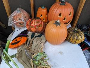 lot 581 image: HalloweenFall Decor Pumpkins and More 