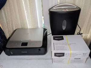 lot 443 image: Canon Printer, Paper Shredder, 3 Reams of Paper