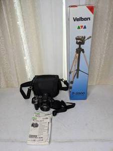 lot 447 image: Canon PowerShot S5 IS Digital Camera and Tripod