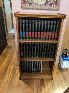 lot 491 image: Wooden 3-Shelf Bookcase (Books NOT Included)