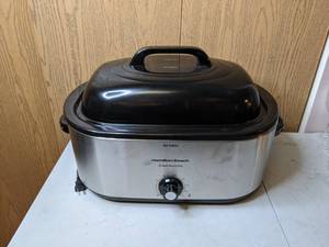 lot 508 image: Hamilton Beach 22 Quart Roaster Oven
