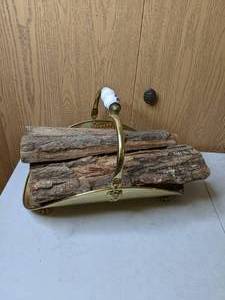 lot 509 image: Beautiful Brass Fireplace Log Carrier (Possibly Vintage)