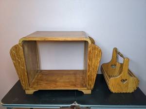 lot 478 image: Collection of 2 Vintage Wood Furniture Pieces Side Table with Magazine Racks & Basket