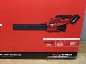 lot 21 image: New Milwaukee M18 FUEL 120 MPH 450 CFM 18-Volt Lithium-Ion Brushless Cordless Handheld Blower Kit with 8.0 Ah Battery & Rapid Charger