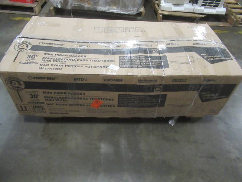 lot 320 image: Troy-Bilt 3.25-Bushel Twin Bagger for 30 Tractor 19A30014OEM