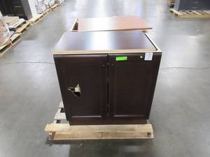 lot 345 image: WHOLESALE MIXED PALLET OF MISCELLANEOUS  CABINETS WITH DAMAGE
