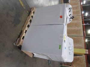 lot 329 image: WHOLESALE MIXED PALLET OF MISCELLANEOUS WASHING MACHINES - FOR PARTSRESTORE