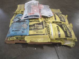 lot 341 image: WHOLESALE MIXED PALLET OF MISCELLANEOUS ICE MELT