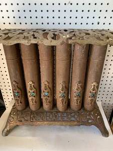 lot 60 image: Model Gas Space Heater Vintage 20