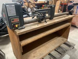 lot 8 image: Craftsman 12 Inch Wood Lathe Works Great