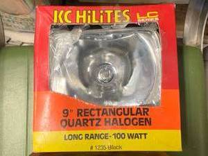 lot 36 image: KC Highlites 9 Inch Halogen Light