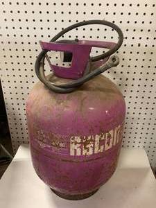 lot 63 image: Air Tank
