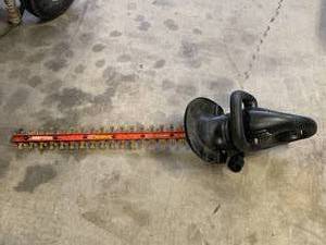 lot 65 image: Remington 22 Titanium Hedge Trimmer