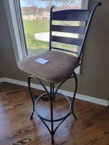 Hom Furniture Wood and Iron Kitchen Bar Stool (Valued $200)