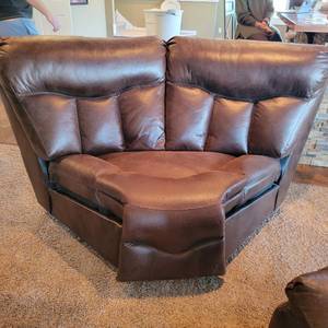Franklin Furniture Stout Faux Leather Corner Recliner (Valued 800  )