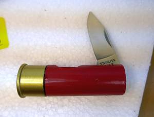 Pocket Knife made to look like a shotgun shell