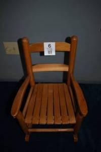 lot 6 image: Wooden Rocking Chair