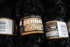 lot 29 image: Twenty Skeins Of Bernat Boa Yarn
