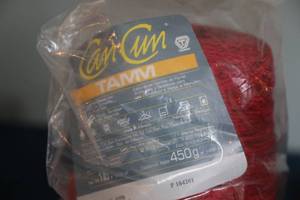 lot 63 image: Can Cun Tamm Skeins Of Yarn