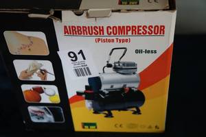 lot 91 image: Airbrush Compressor -Oil-less--Piston Type--TC 20 T--VoltHZ110-120 V60 Hz  Power--15 HP