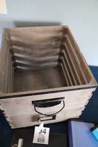 lot 94 image: Wooden Crate--Five Star Customizable Expanding Files--Clipboard