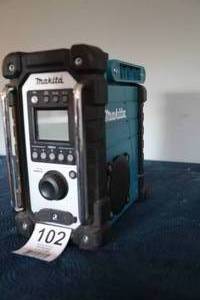 lot 102 image: Makita Battery Operated Radio