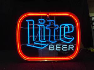 lot 41 image: Miller Lite Beer neon