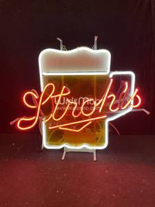 lot 68 image: Strohs beer mug neon