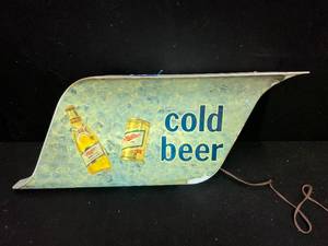 lot 120 image: Miller Cold Beer plastic light up