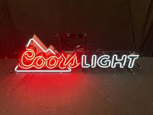 lot 125 image: Coors Light neon mountain sign