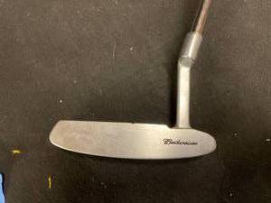 lot 197 image: Bud Budweiser Professional golf putter