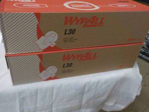 2 boxes Wypall white professional c...