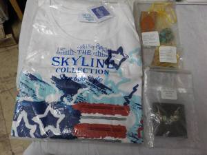 Skyline womens top, size XXL and j...