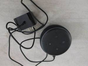 amazon echo dot powers on open box ...